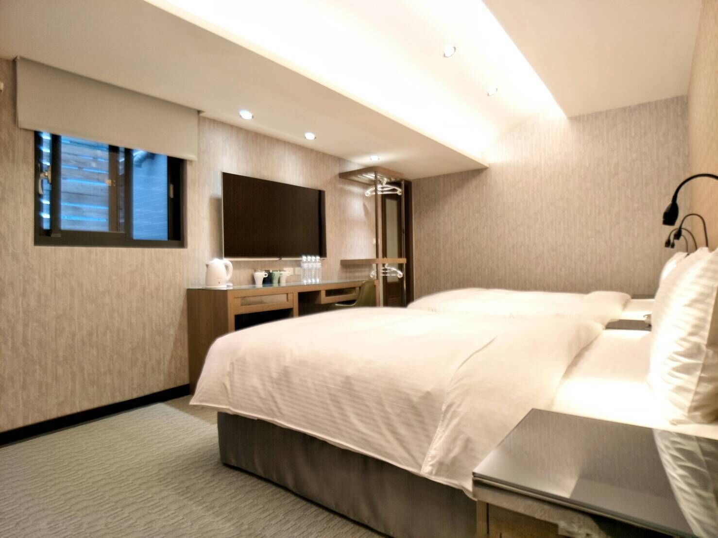 Quadruple Room | Down comforters, blackout drapes, soundproofing, iron/ironing board