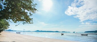 Sea view Room - Big Pool with Beach & Garden - 253