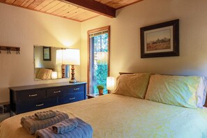 3 soverom, strykejern/-brett, reiseseng for barn og wi-fi (inkludert)