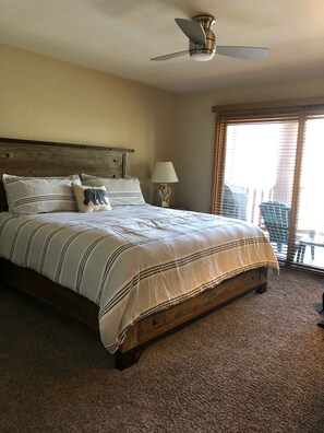 3 bedrooms, in-room safe, iron/ironing board, free WiFi