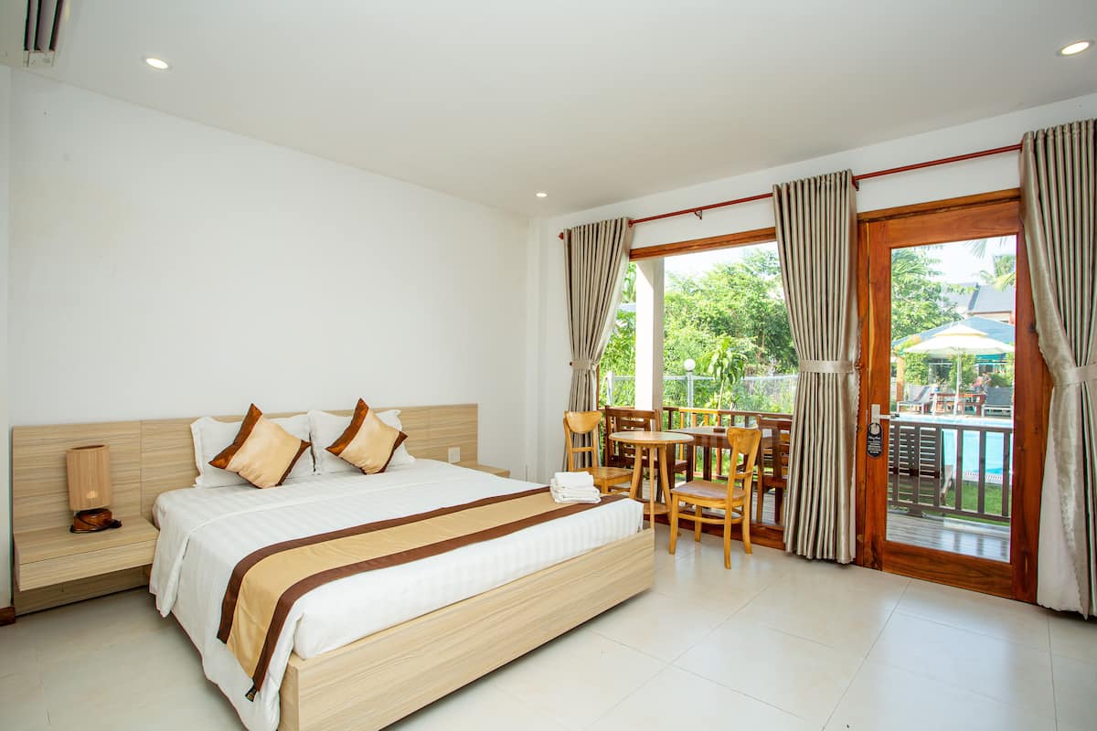 Superior Room | Minibar, desk, laptop workspace, soundproofing