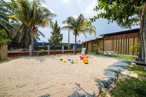 Utendørs lekeområde for barn