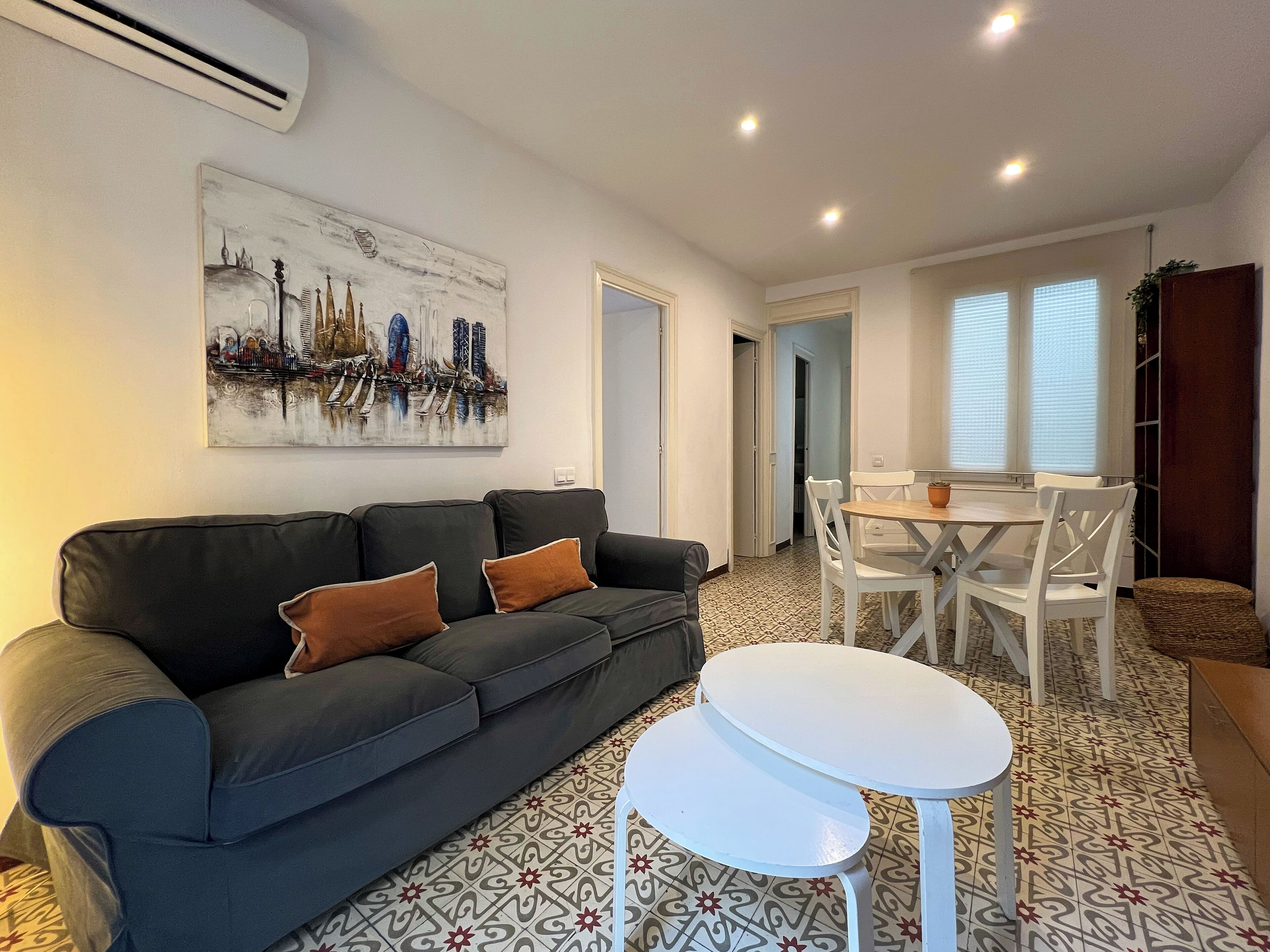 Appartement, Meerdere bedden (2 Bedrooms) | Woonruimte | Een 65-inch televisie met kabelzenders