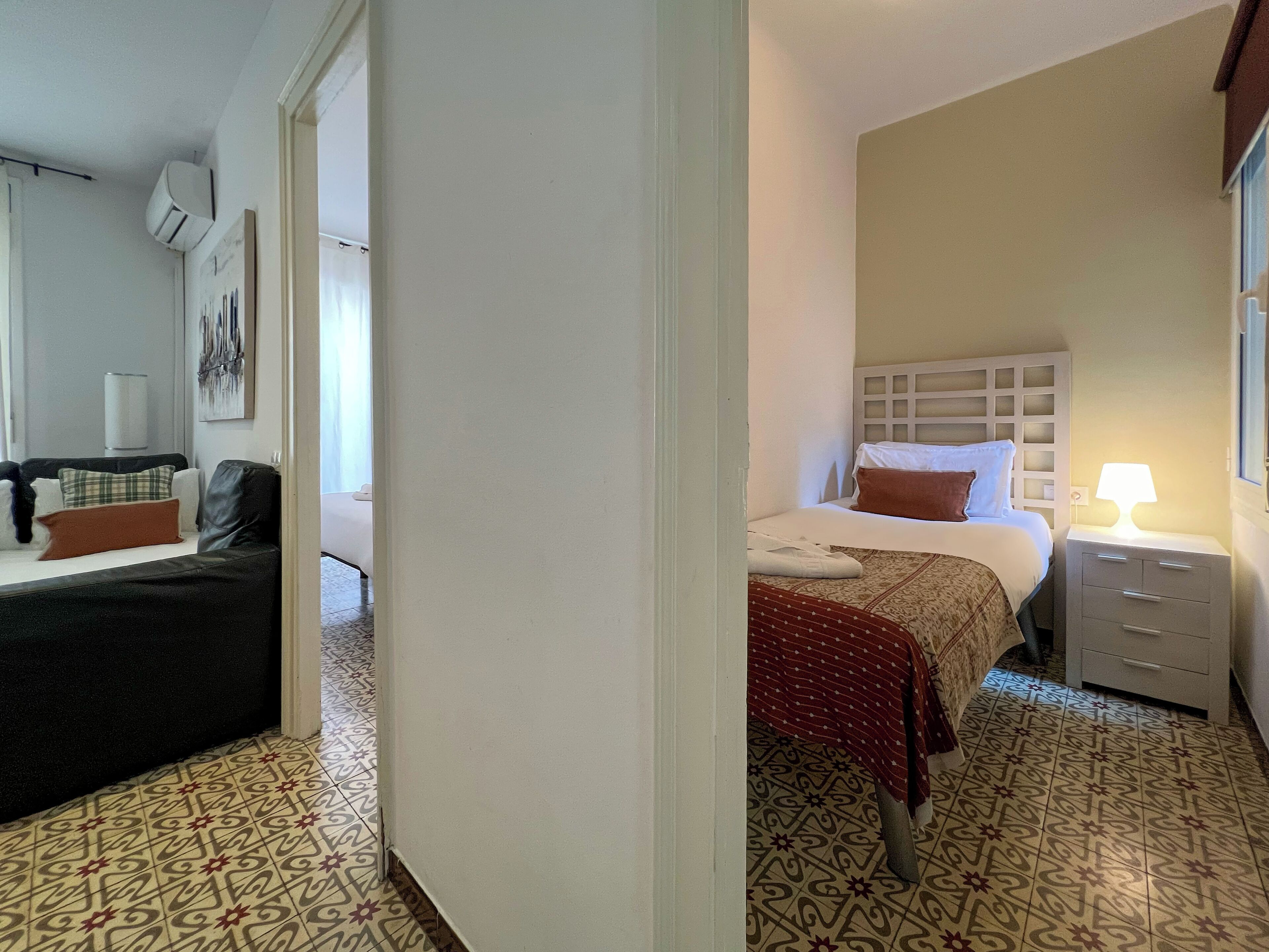 Apartment, Mehrere Betten (2 Bedrooms) | 2 Schlafzimmer, Allergikerbettwaren, Bügeleisen/Bügelbrett