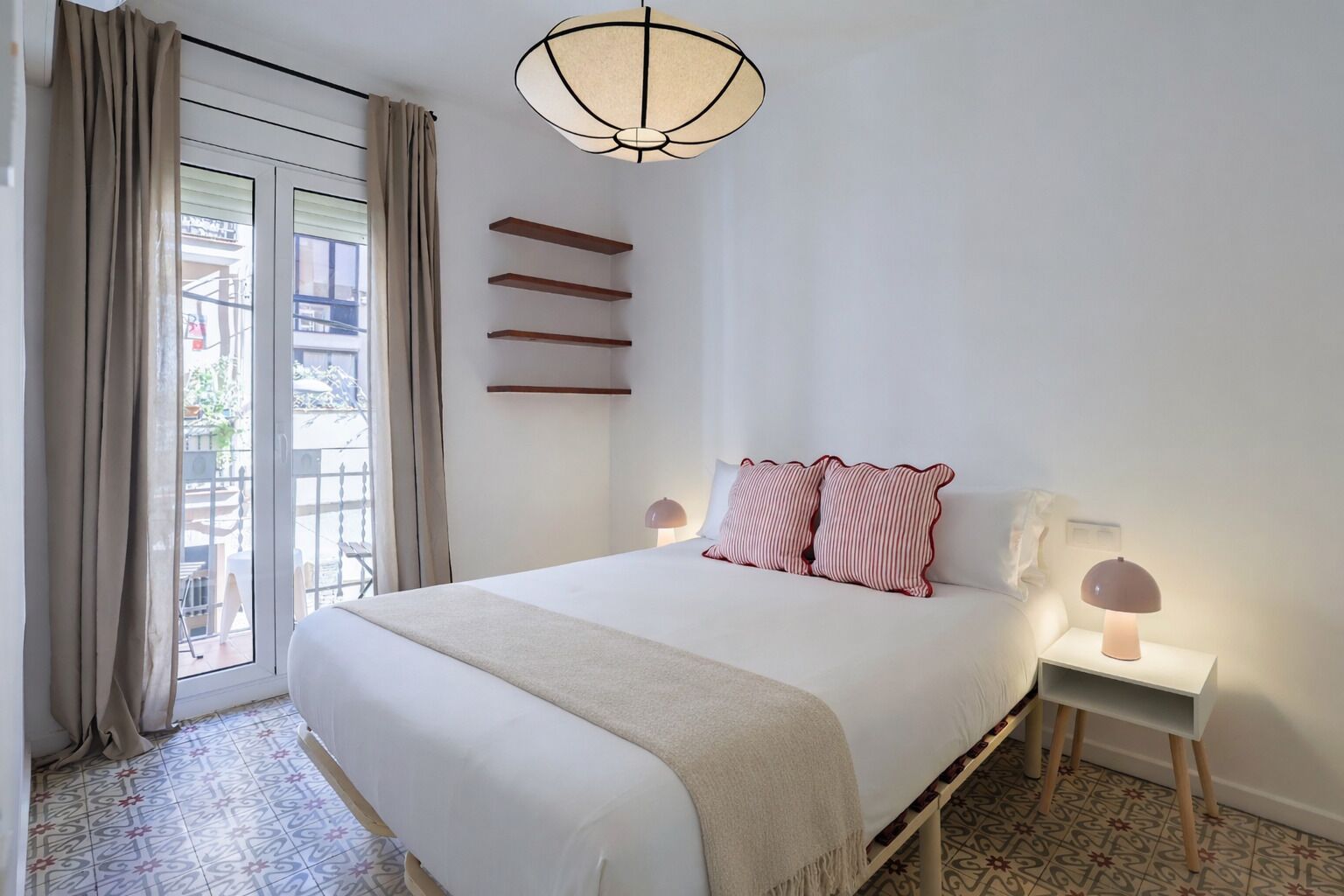 2 chambres, literie hypoallergénique, fer et planche à repasser