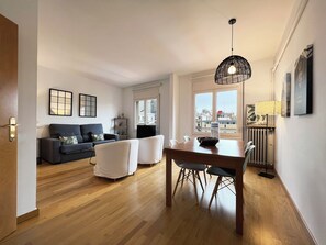 Apartment (2 Bedrooms) | Interior - Stay U-nique Apartments Rambla Catalunya (Barcelona)