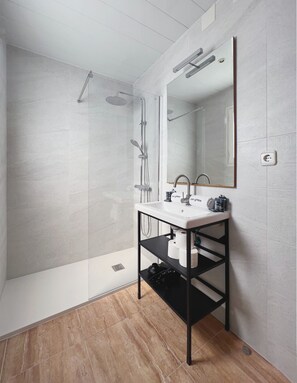 Apartment (1 Bedroom) | Interior - Stay U-nique Apartments Rambla Catalunya (Barcelona)