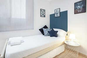 Leilighet (4 Bedrooms) | 4 soverom, strykejern/-brett og barnesenger (inkludert)