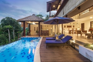 Villa, 2 habitaciones, alberca privada, vista a la alberca | Alberca | Alberca al aire libre 