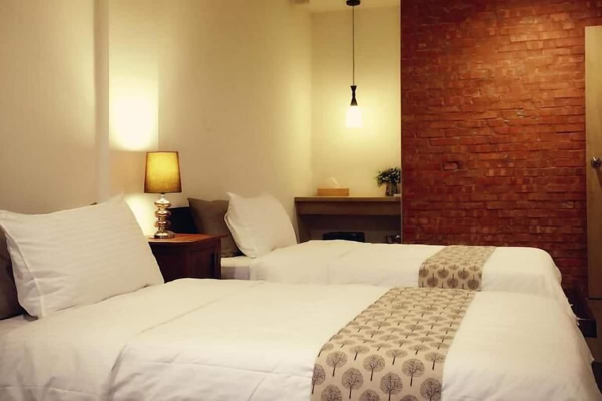 4 habitaciones, escritorio, insonorización y wifi gratis