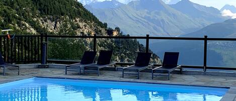 Outdoor pool, a heated pool