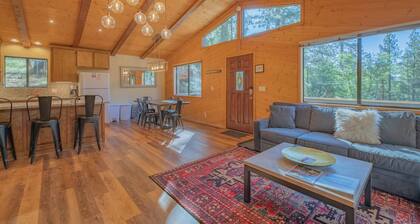 Mellow Moonridge - Cozy 2 bedroom, Smart TV, Barbecue, Deck