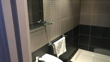 Superior Double or Twin Room, Sea View | Bathroom | Shower, towels, soap, toilet paper