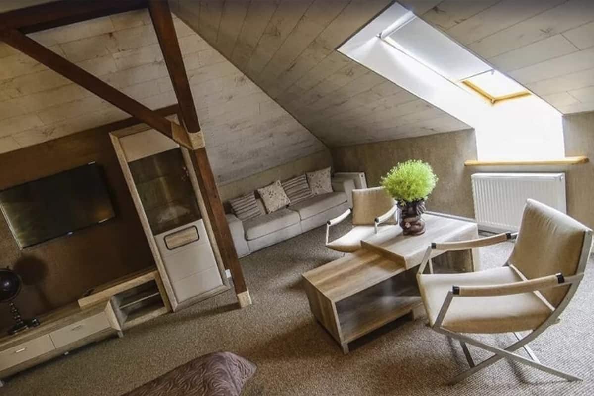 Minibar y caja de seguridad en la habitación