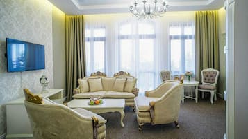Luxury Double Room | Bar mini, peti besi dalam bilik, seterika/papan seterika, Wi-fi percuma
