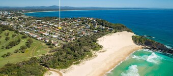 Sunbakers - Great One Mile Beach!