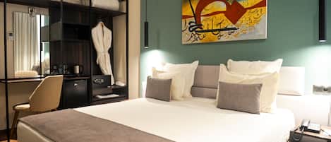 1 chambre, literie de qualité supérieure, surmatelas, minibar