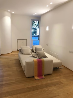 Luxury Apartment, 1 Bedroom, Ground Floor | Living area