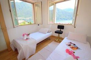 嬰兒床 (收費)、免費 Wi-Fi、床單