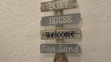 2 bedrooms, desk, soundproofing, iron/ironing board