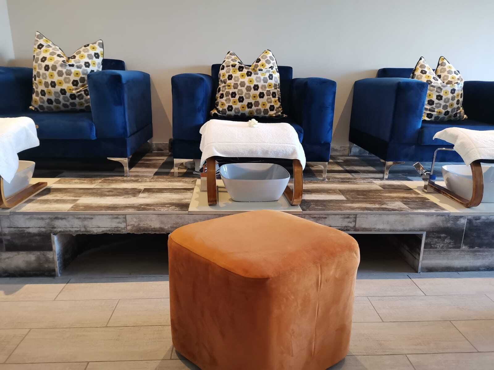 couples treatment room(s), body treatments, body wraps, body scrubs