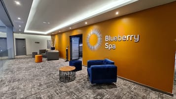 Couples treatment rooms, body treatments, body wraps, body scrubs