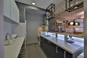 Lägenhet - 2 sovrum | Eget kök | Kylskåp, ugn, spishäll och vattenkokare