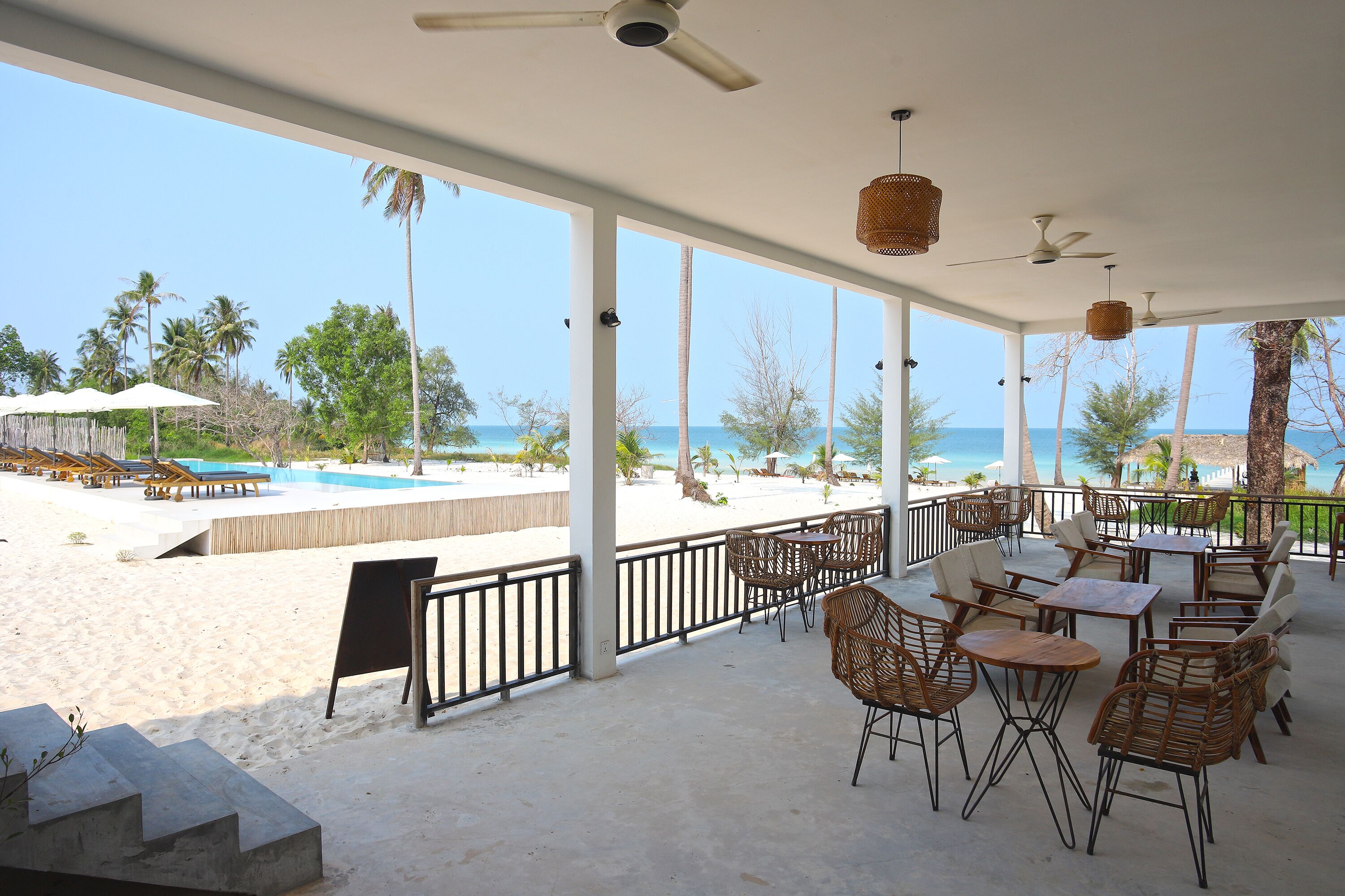 Se sirven desayunos, comidas, cenas y cocina internacional 