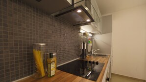 Design Apartment, 2 Bedrooms | Private kitchen | Fridge, oven, stovetop, electric kettle - Apartment Piano (Belgrade)