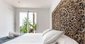 3 bedrooms, iron/ironing board, WiFi