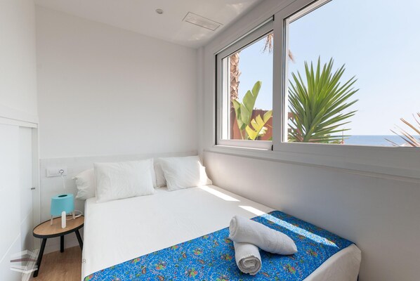 3 bedrooms, iron/ironing board, WiFi