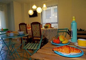 Breakfast buffet - Vicente Home (Alcantarilla)