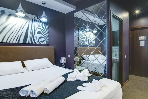 1 bedroom, blackout curtains, soundproofing, iron/ironing board