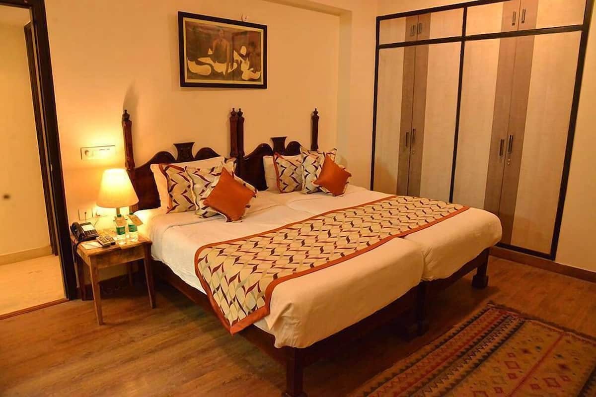 Free WiFi, wheelchair access