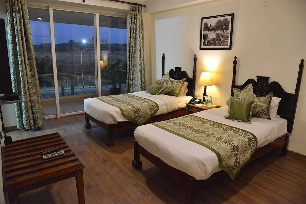 Free WiFi, wheelchair access