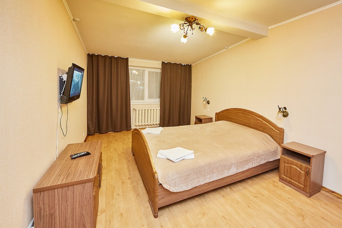 Suite | 1 bedroom, minibar, desk, iron/ironing board