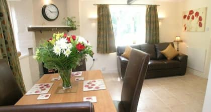 Juliet Cottage - für bis zu 3 Personen - großer Whirlpool