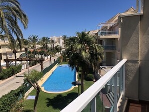 Appartement, 2 slaapkamers, terras | Uitzicht vanuit de kamer