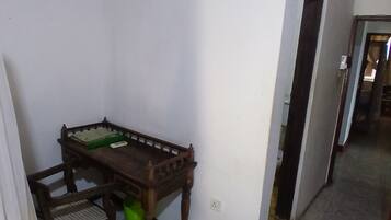 Chambre Standard | Bureau, draps fournis