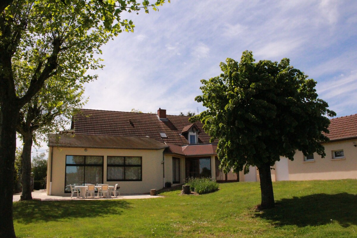 Family House (Grande Maison Bourgeoise) | Exterior