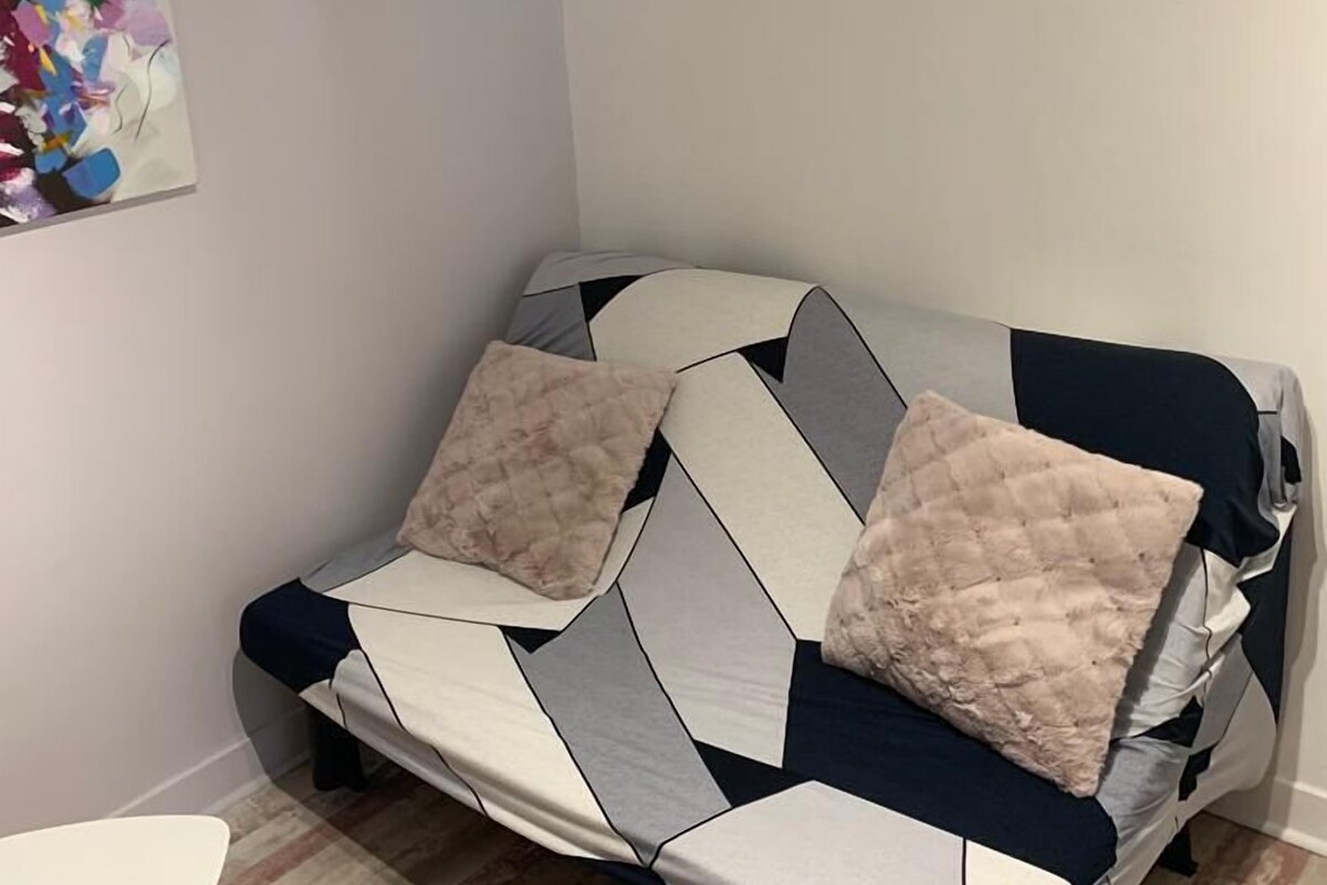 Basic Apartment, Patio | Lounge