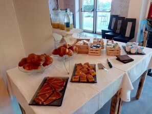 Breakfast buffet - Hotel La Smorfia (Rosignano Marittimo)