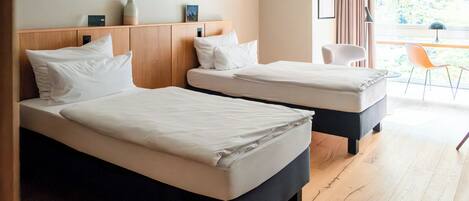 Comfort studio, 2 eenpersoonsbedden | Uitzicht op de binnenplaats