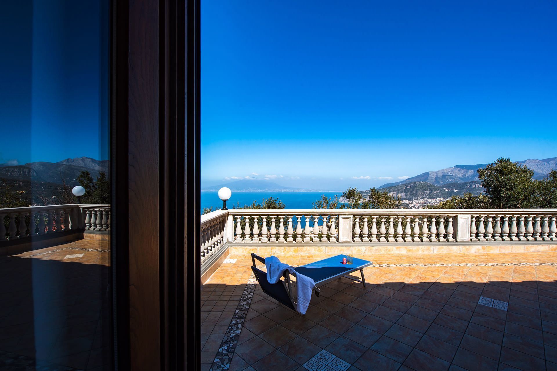 คอทเทจ | ระเบียง