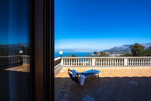 Cottage | Balcony - Villa Pandora (Sorrento)
