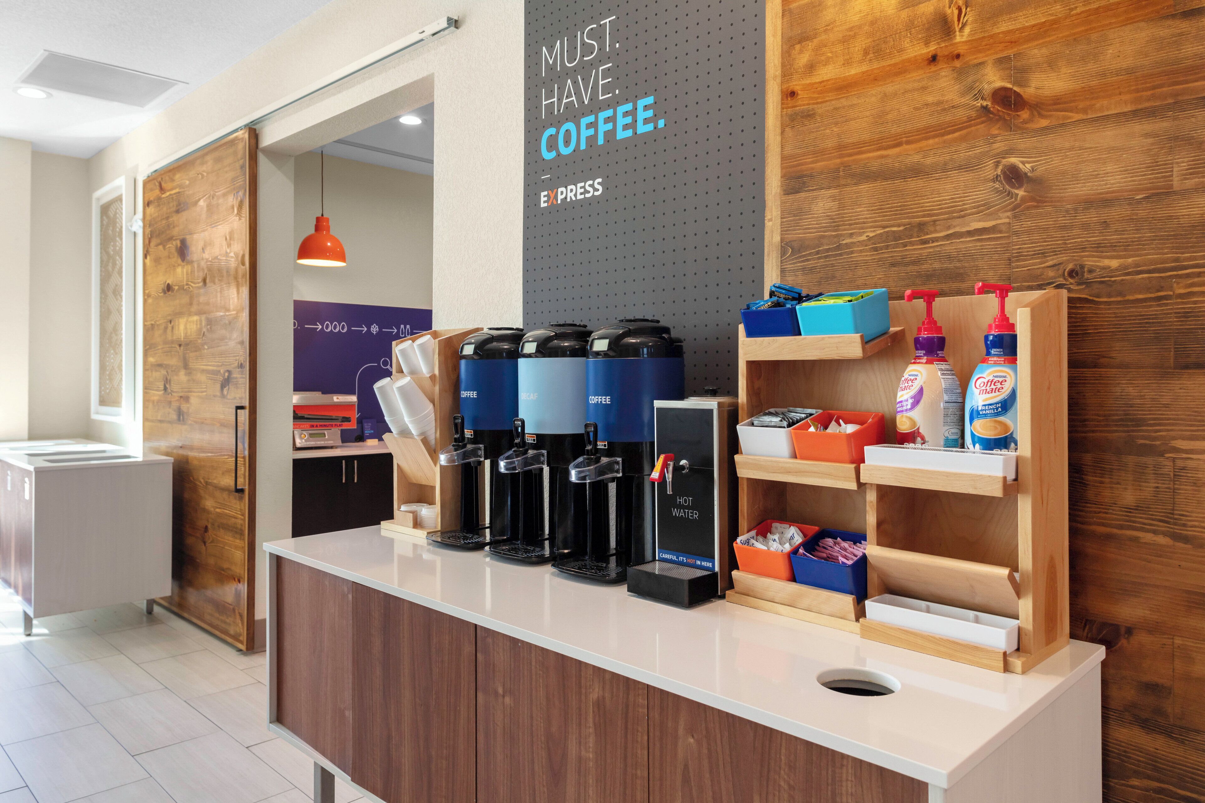 free daily continental breakfast