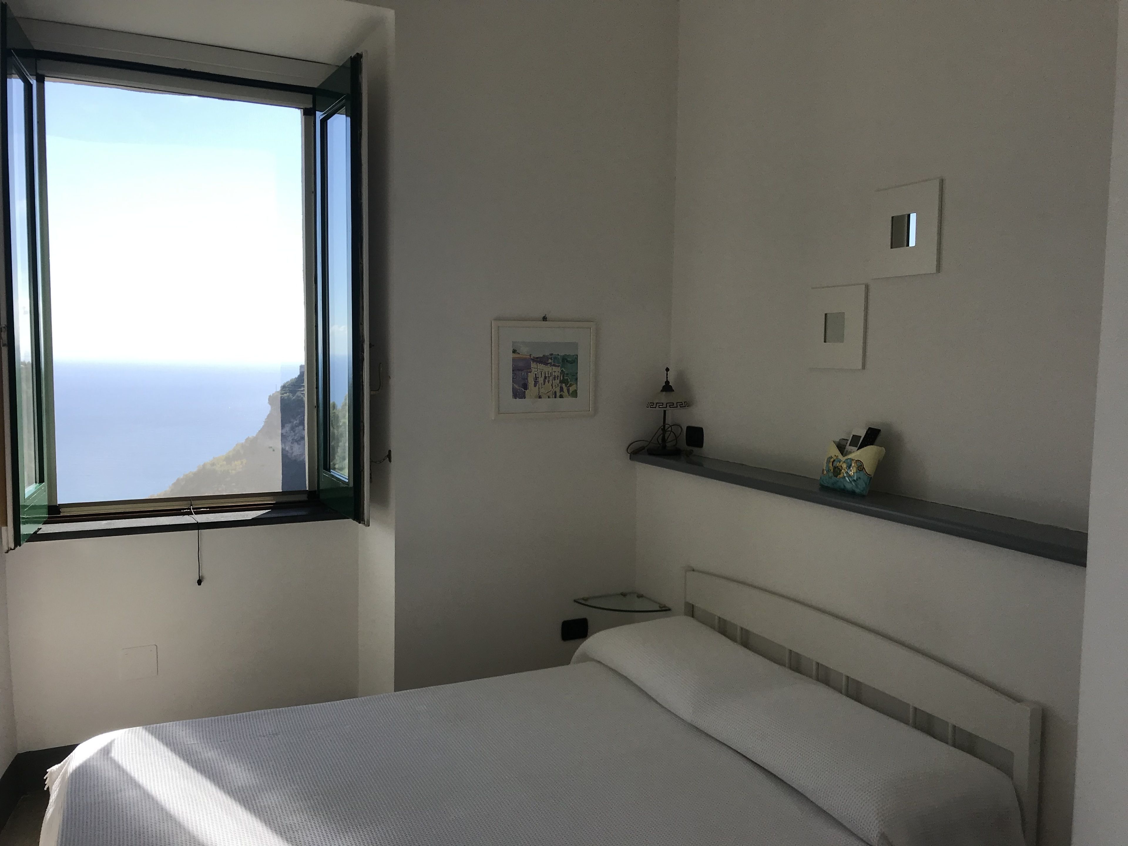 Double Room | In-room safe, desk, free WiFi, bed sheets