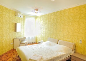 2 bedrooms, WiFi - Description of Staroreznichnaya 28 (Odessa)