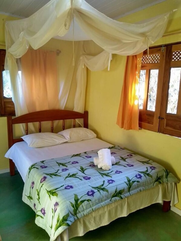 Quarto 4 | Wifi gratis y ropa de cama 