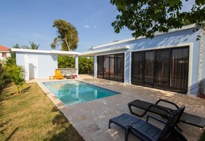 Piscine extérieure